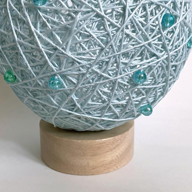 環灯(たまきとう）orb yarn lamp ／ 白藍(しろあい)：Pale Azure Cocoon | 3枚目