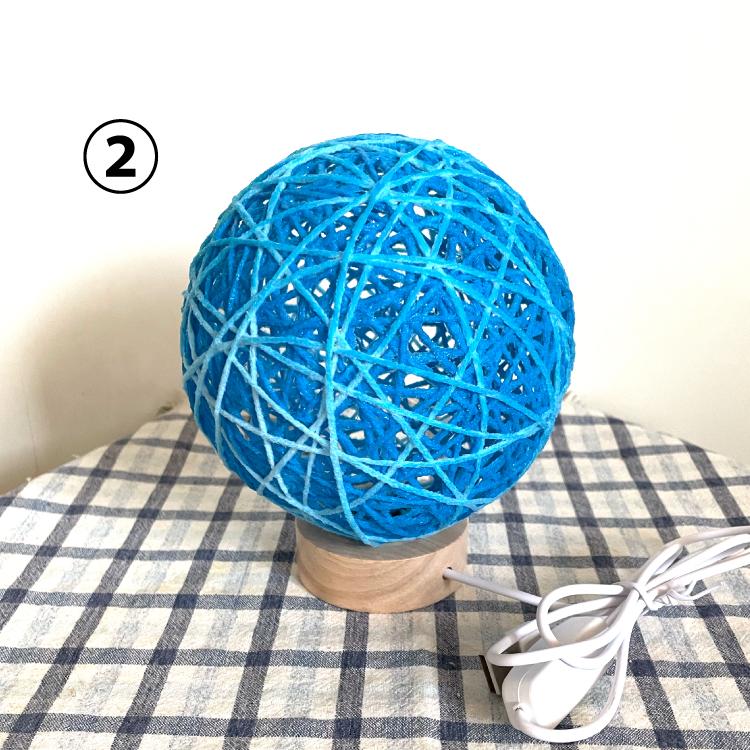 環灯(たまきとう） orb yarn lamp ／ 青猫(しょうびょう)：Mini DORA Cocoon | 6枚目